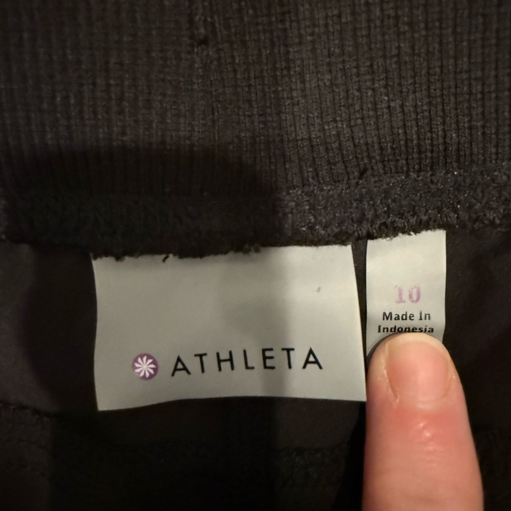 Women’s Athleta City Joggers Size 10 - Picture 2 of 5